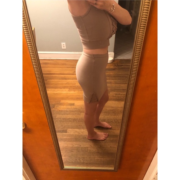 Two Piece Matching Set - Picture 4 of 4